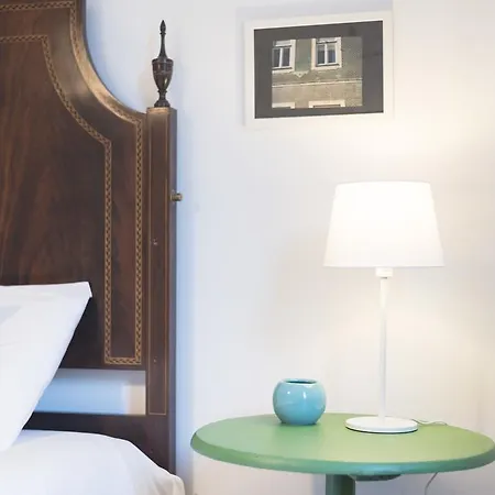 Lovelystay -