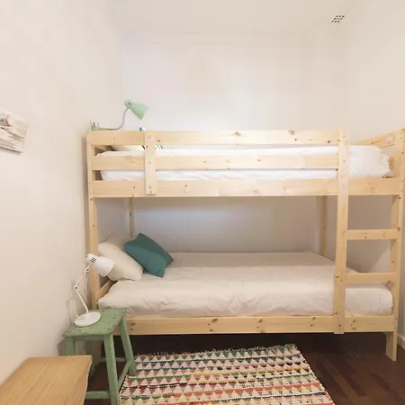 Lovelystay -