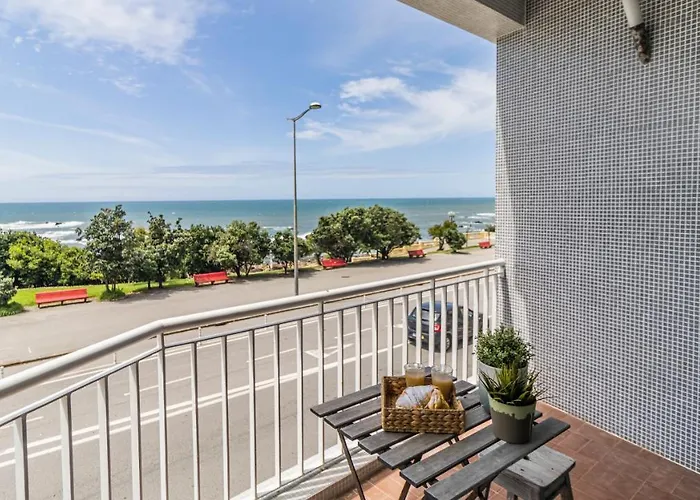 Apartman Lovelystay - *